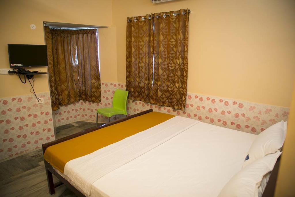 Navagraha Homestay Кумбаконам Экстерьер фото